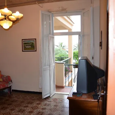Fronte Mare Teresa Apartment *