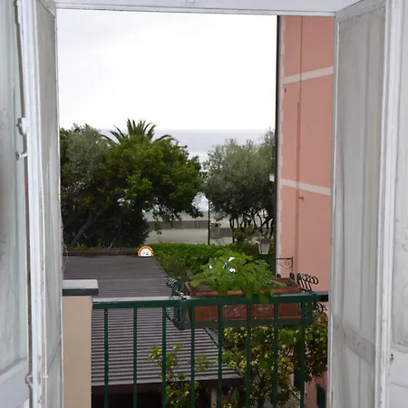 Appartamento Fronte Mare Teresa *